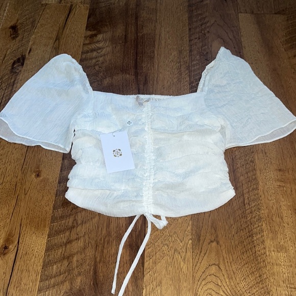 NWT Wayf Woman’s White Top Size XS - Picture 1 of 6